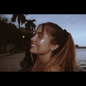 Meet your Posher, Alexandra